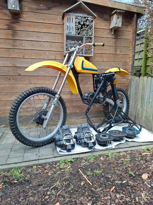 Onderdelen suzuki rm125 1978, Fietsen en Brommers, Brommeronderdelen | Oldtimers, Zo goed als nieuw, Cilinder, Ophalen