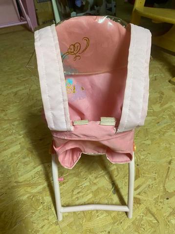 Roze draagzak voor poppen. beschikbaar voor biedingen