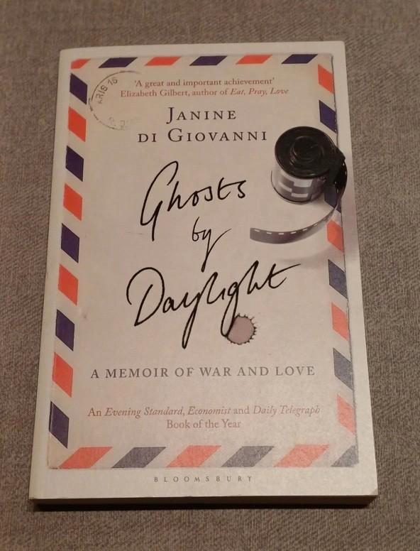 Ghosts by Daylight - Janine Di Giovanni, Boeken, Romans, Nieuw, Ophalen of Verzenden