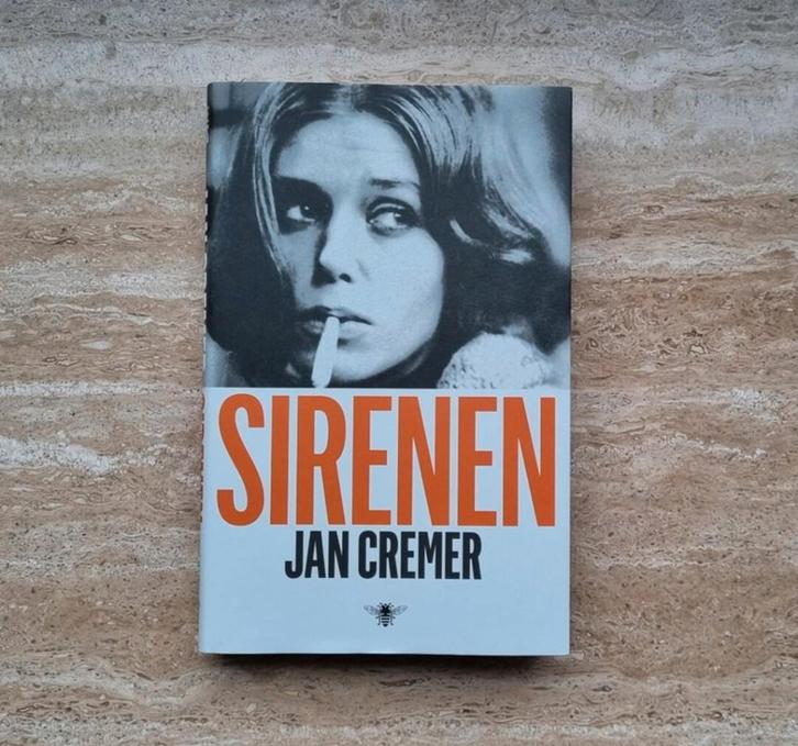 Sirenen, boek van Jan Cremer over Loesje Hamel (hardcover), Boeken, Romans, Nieuw, Nederland, Verzenden