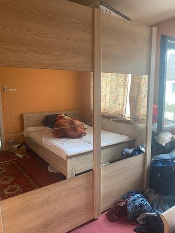 armoire à miroir+placard+lit pour 2 personnes pour 150€ !