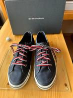 Donkerblauwe linnen sneakers, Kleding | Dames, Tommy hilfiger, Blauw, Ophalen of Verzenden, Sneakers