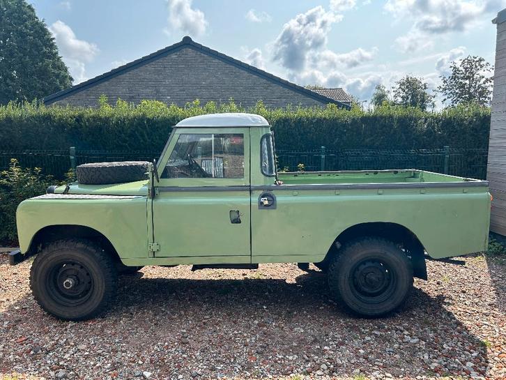 Land Rover 109 Series 3 Oldtimer, Auto's, Land Rover, Particulier, 4x4, Trekhaak, Series, Diesel, SUV of Terreinwagen, 3 deurs
