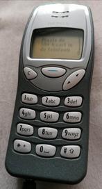 Nokia 3210, 2720, 2760 met adapters, Telecommunicatie, Mobiele telefoons | Nokia, Ophalen of Verzenden, Zo goed als nieuw