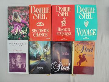 Lot de 8 romans Danielle Steel grand format