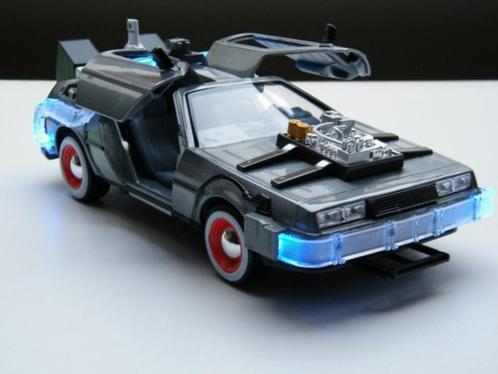 Back to the Future 3 Delorean – modelauto Jada Toys + licht, Hobby en Vrije tijd, Modelauto's | 1:24, Nieuw, Auto, Jada, Verzenden