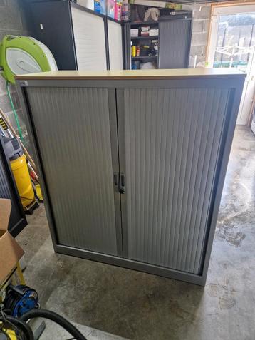 Armoire volet avec clé., Enlèvement, Comme neuf