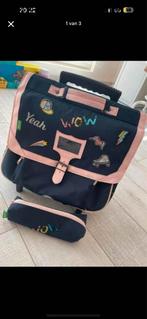 Boekentas ( trolley ) met pennenzak, Handtassen en Accessoires, Tassen | Schooltassen, Ophalen, Zo goed als nieuw