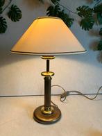 Lampe de table vintage Herda, base en laiton avec abat-jour, Antiquités & Art, Antiquités | Éclairage, Enlèvement ou Envoi