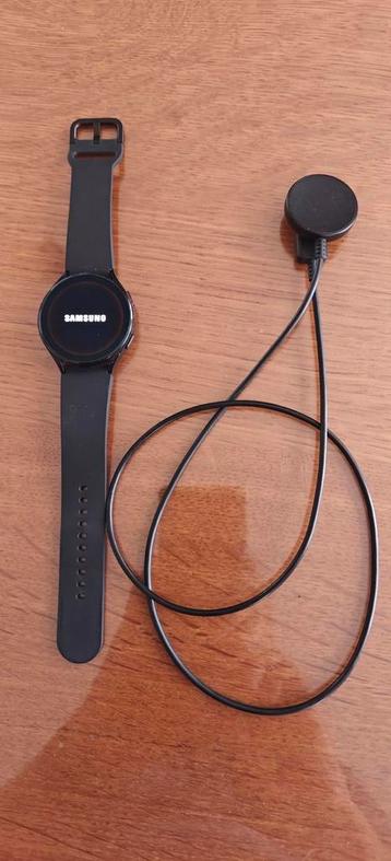 Samsung Galaxy watch 4 44mm beschikbaar voor biedingen