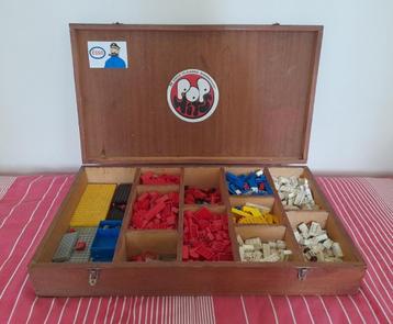 Vintage Lego houten kist beschikbaar voor biedingen