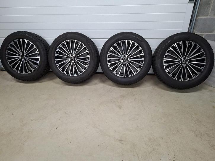 Set NIEUWE LM velgen VW TIGUAN (Napoli Bologna), Auto-onderdelen, Banden en Velgen, Banden en Velgen, Winterbanden, 18 inch, 235 mm