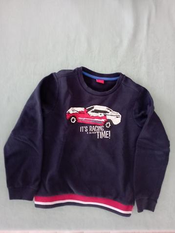2 pulls en een grijze lange broek maat 122 beschikbaar voor biedingen