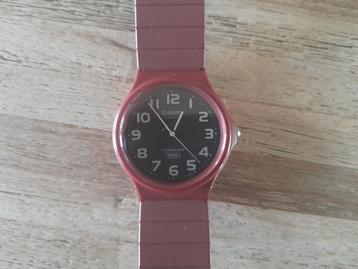 Casio Polshorloge Bordeaux beschikbaar voor biedingen