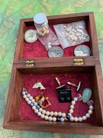 Juwelendoos met juwelen, Handtassen en Accessoires, Beautycases, Ophalen, Zo goed als nieuw