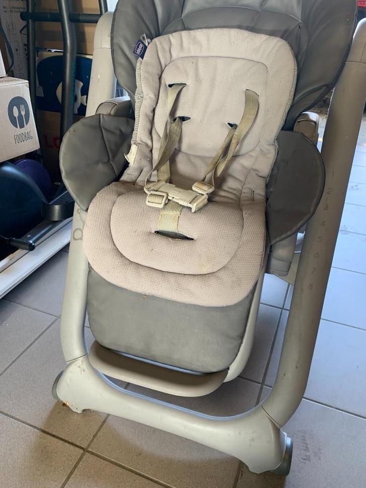 Polly Magic Relax kinderstoel van Chicco, Kinderen en Baby's, Kinderstoelen, Gebruikt, Meegroeistoel, Aanschuifbaar, Afneembaar eetblad