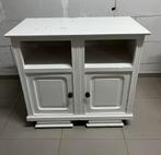 Petit meuble en bois massif repeint en blanc, Enlèvement