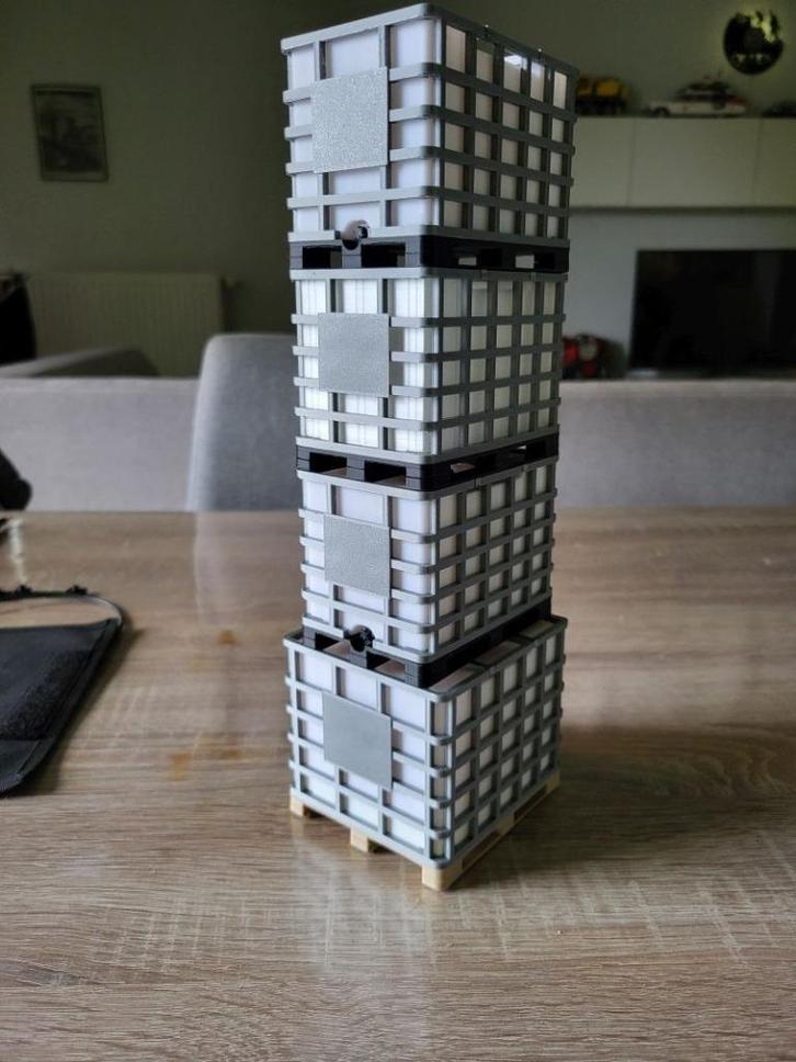 te koop 3d geprinte ibc's , vaten op schaal 1:14 voor rc, Hobby en Vrije tijd, Modelbouw | Radiografisch | Overige, Nieuw, Ophalen
