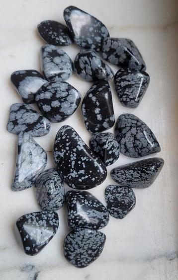 Sneeuwvlok obsidiaan uit China 20 stuks 106 g beschikbaar voor biedingen