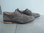 Suede schoenen, Ophalen of Verzenden, Zo goed als nieuw