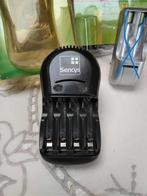 Sencys batterijlader voor 2 of 4 AA/AAA, Nieuw, Ophalen of Verzenden