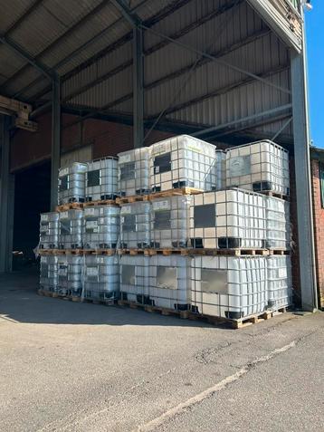 Zo goed als nieuwe IBC CONTAINERS 1000L ( tonnen, vaten) beschikbaar voor biedingen