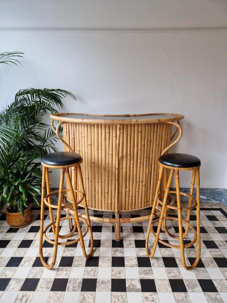 Vintage sixties tikkie bar + 2 krukken | bamboo barmeubel, Huis en Inrichting, Barren, Gebruikt, Ophalen