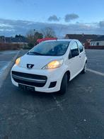 Peugeot 107 1.0i 12V 2010, Auto's, Peugeot, Voorwielaandrijving, Stof, Zwart, https://public.car-pass.be/verify/9394-3272-4154#