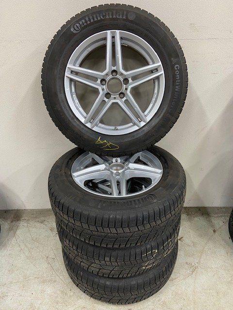 Winterset Mercedes GLA Continental ContiWinter 215/65 R17, Auto-onderdelen, Banden en Velgen, Banden en Velgen, Winterbanden, 17 inch