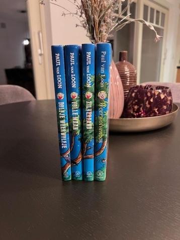 De eerste 4 boeken van Dolfje Weerwolfje  beschikbaar voor biedingen