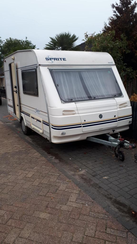 caravan  sprite super 390 met mover voortent campooz luifel, Caravans en Kamperen, Caravans, Particulier, tot en met 2, 750 - 1000 kg