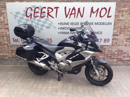 Honda VFR 800 X crossrunner, 2011, Motoren, Motoren | Honda, Bedrijf, Toermotor, meer dan 35 kW, 4 cilinders, Motorrijbewijs A