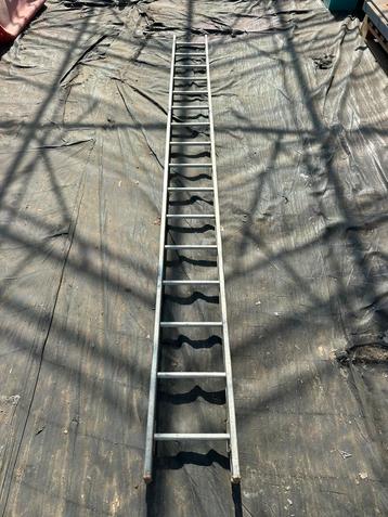 Ladder 400 cm 16 sporten beschikbaar voor biedingen