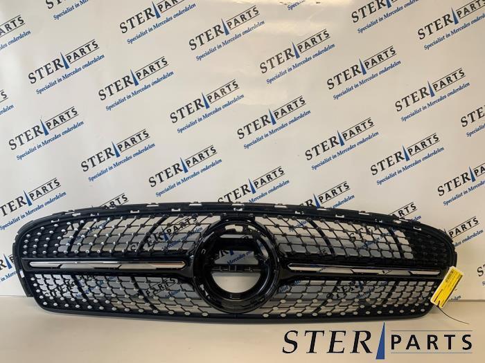 Grille van een Mercedes GLC-Klasse (9040), Auto-onderdelen, Carrosserie, Mercedes-Benz, Gebruikt, 3 maanden garantie, Ophalen of Verzenden