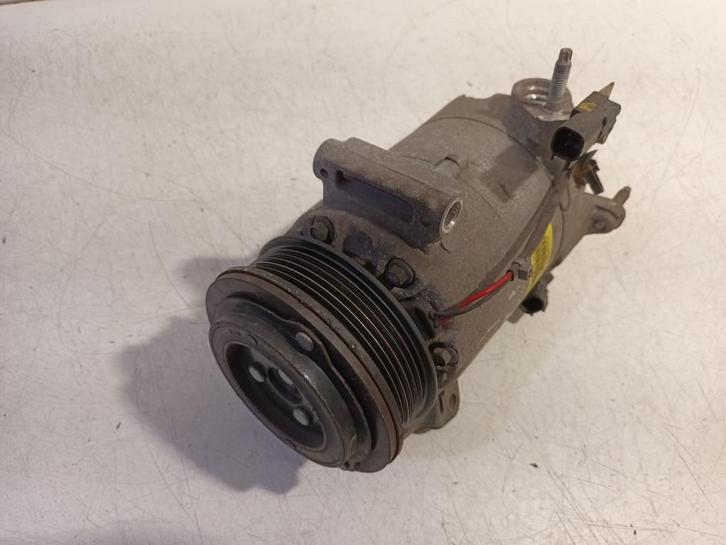AIRCO POMP Ford Fiesta 6 (JA8) (01-2008/01-2018), Auto-onderdelen, Airco en Verwarming, Ford, Gebruikt