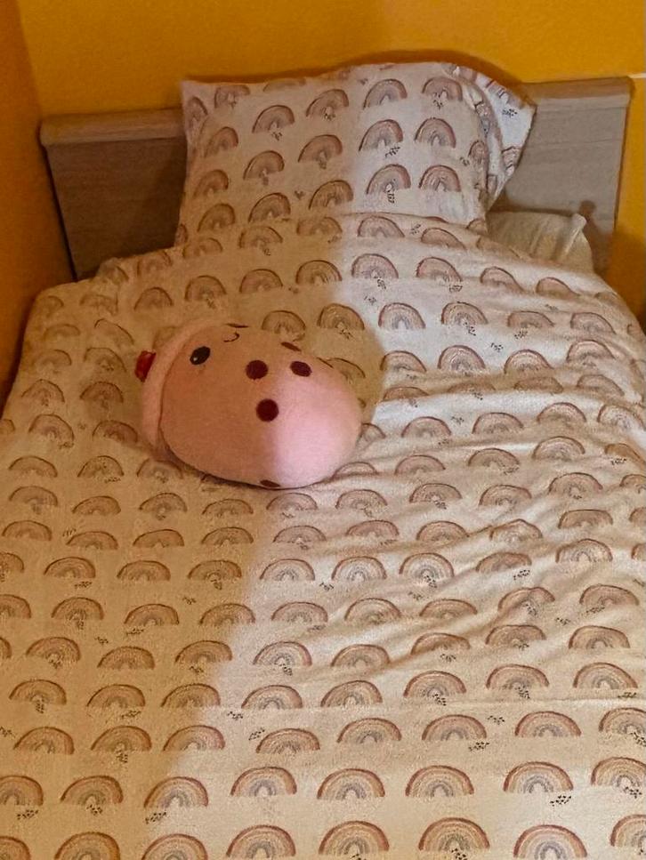 Lit 200x100 avec sommier et matelas, Maison & Meubles, Chambre à coucher | Chambres à coucher complètes, Comme neuf, Enlèvement