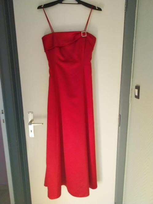 Longue robe de soirée rouge, Vêtements | Femmes, Habits de circonstance, Comme neuf, Robe de cocktail, Taille 38/40 (M), Rouge
