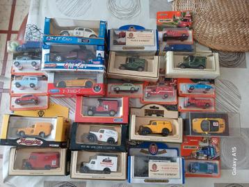 25 modelauto's in een lot te koop! beschikbaar voor biedingen
