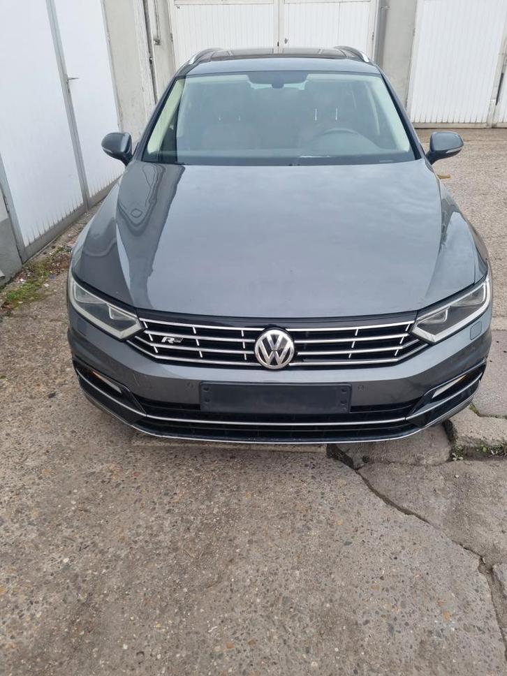 Vw passat b8 R line full optie, Auto's, Volkswagen, Particulier, Passat, ABS, Achteruitrijcamera, Adaptieve lichten, Adaptive Cruise Control