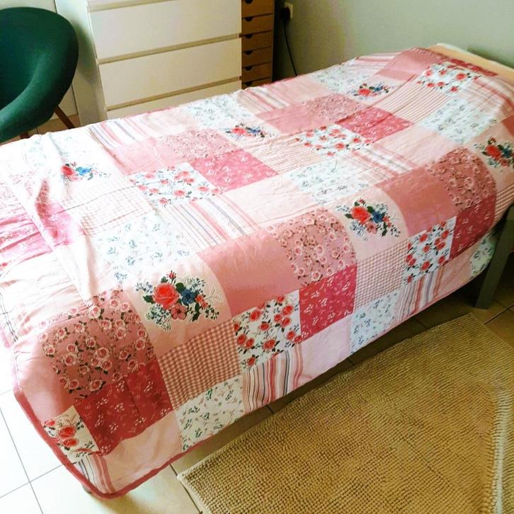 Te koop: Mooie gebloemde sprei-deken éénpersoons., Huis en Inrichting, Slaapkamer | Beddengoed, Gebruikt, Deken of Dekbed, Eenpersoons