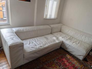 Witte leren design zetel beschikbaar voor biedingen