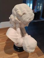 Buste vrouw met kind, Ophalen, Zo goed als nieuw