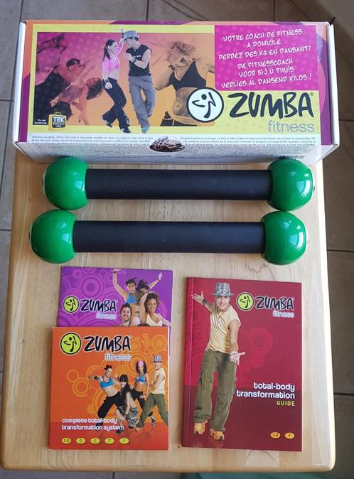 Zumba Fitness – Coffret DVD + Haltères, Sports & Fitness, Équipement de fitness, Comme neuf, Autres types, Bras, Enlèvement