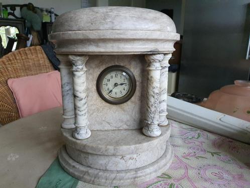 Horloge de table en marbre massif avec colonnes datant de 19, Maison & Meubles, Accessoires pour la Maison | Horloges, Utilisé