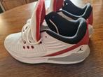 Jordans Maat 44, Ophalen