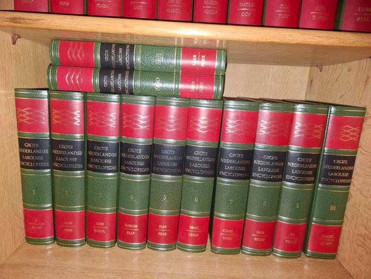 26 delig grote Nederlandse larousse encyclopedie te koop, Boeken, Encyclopedieën, Ophalen