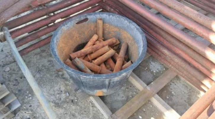 Complete stelling met kruisen en balken, Doe-het-zelf en Bouw, Steigers, Gebruikt, Ophalen