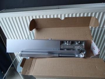 NIEUW DORMA TS 73 V deurdranger beschikbaar voor biedingen