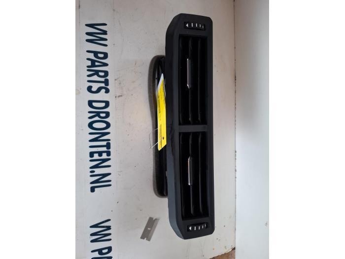 Grille aération tableau de bord d'un Volkswagen Polo, Autos : Pièces & Accessoires, Tableau de bord & Interrupteurs, Volkswagen