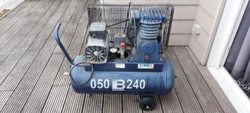 Gereserveerd. Compressor Brown 050 - 240, Enlèvement ou Envoi, 200 à 400 litres/min, Utilisé, 6 à 10 bars